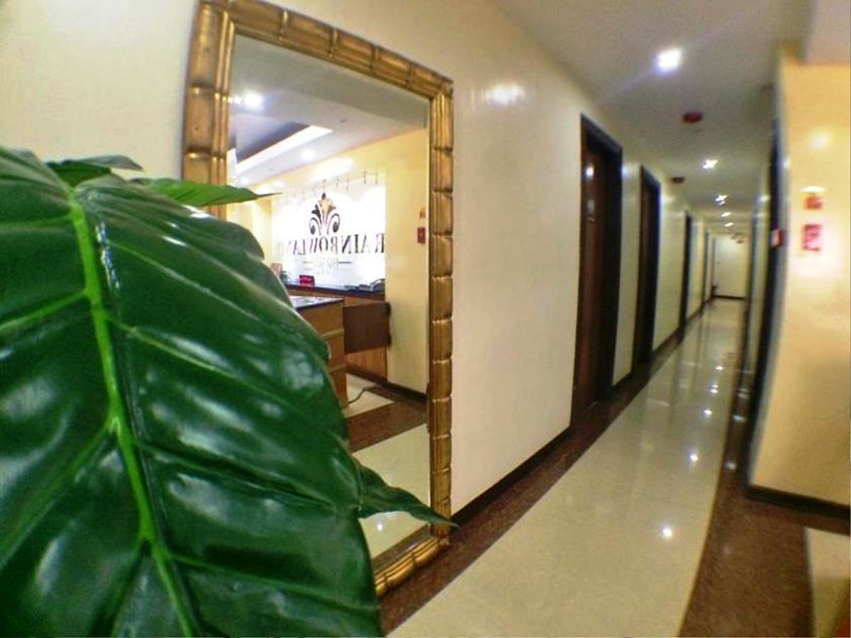 Rainbowland Hotel Olongapo Esterno foto